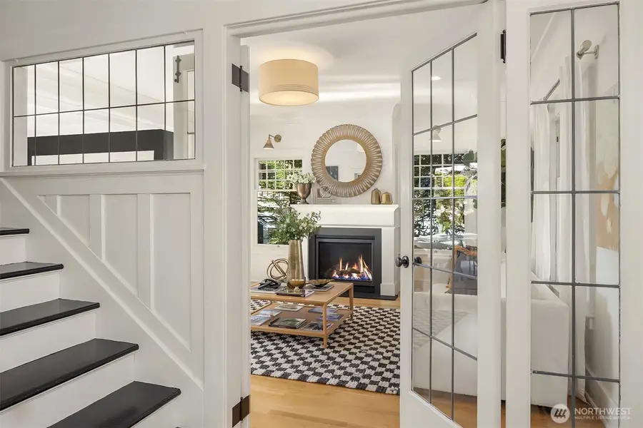 1939 14th Avenue E, Seattle, WA 98112 - #2