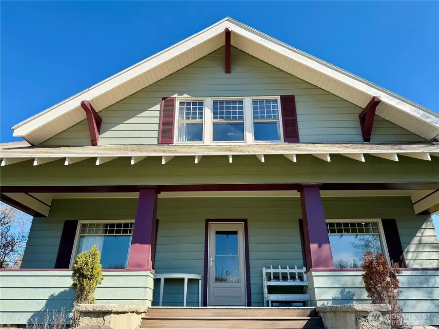 215 NW Cole Avenue, Wilbur, WA 99185 - #3