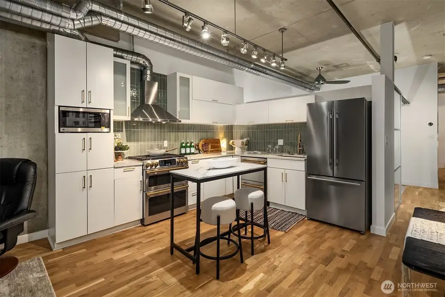 2720 3rd Avenue #416, Seattle, WA 98121 - #3