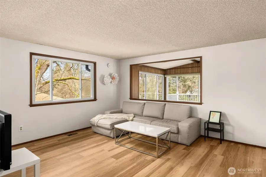 10317 Roosevelt Way Ne, Seattle, WA 98125 - #3