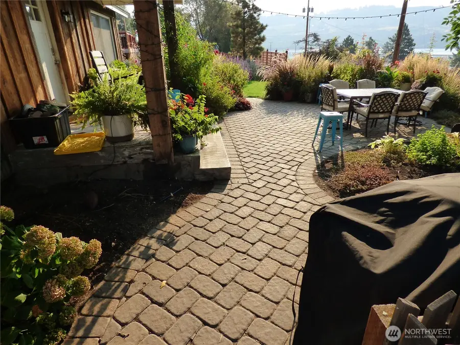 304 Pearl Street, Pateros, WA 98846 - #2