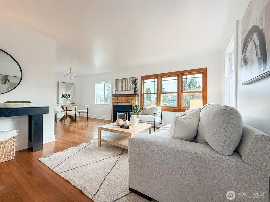 8856 32nd Avenue Sw #A, Seattle, WA 98126 - #3