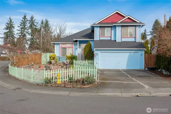 20405 24th Avenue W, Lynnwood, WA 98036