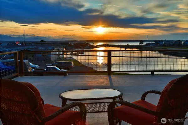 3621 Shorewood Avenue, Greenbank, WA 98253