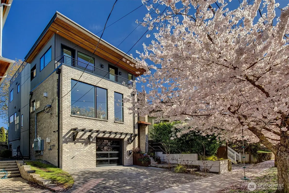 2660 9th Avenue W, Seattle, WA 98119 - #1