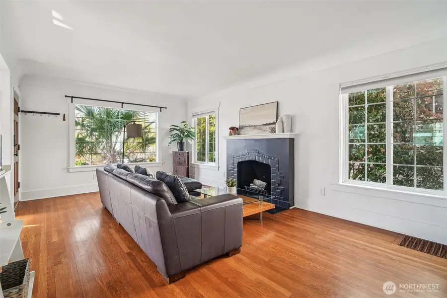 851 NW 56th Street, Seattle, WA 98107 - #2