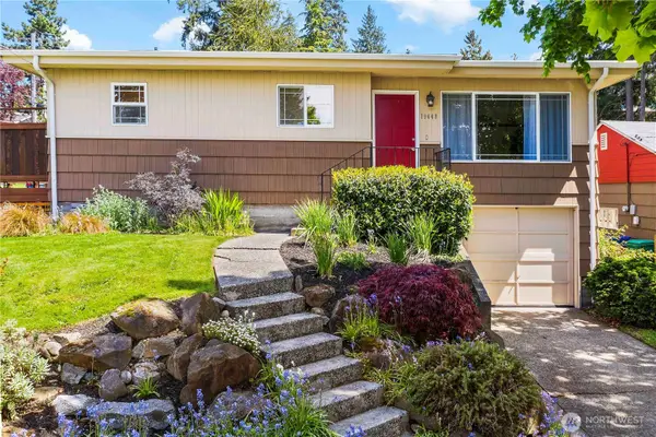 19448 15th Avenue Nw, Shoreline, WA 98177