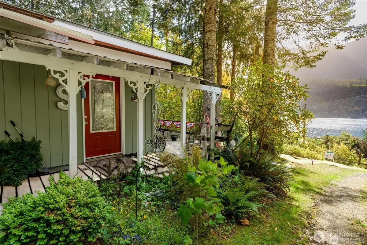 17 Thompson Point Road, Port Angeles, WA 98363 - #1