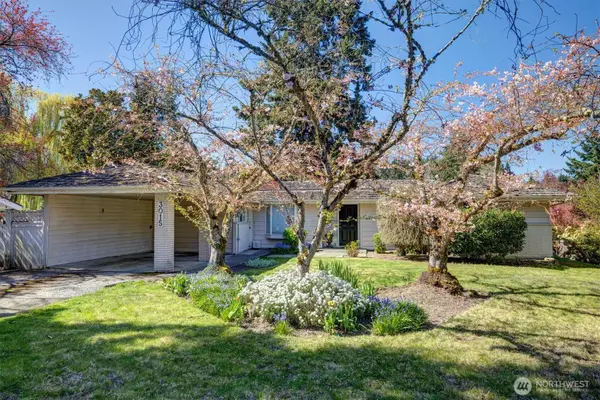 3015 Hunts Point Circle, Hunts Point, WA 98004