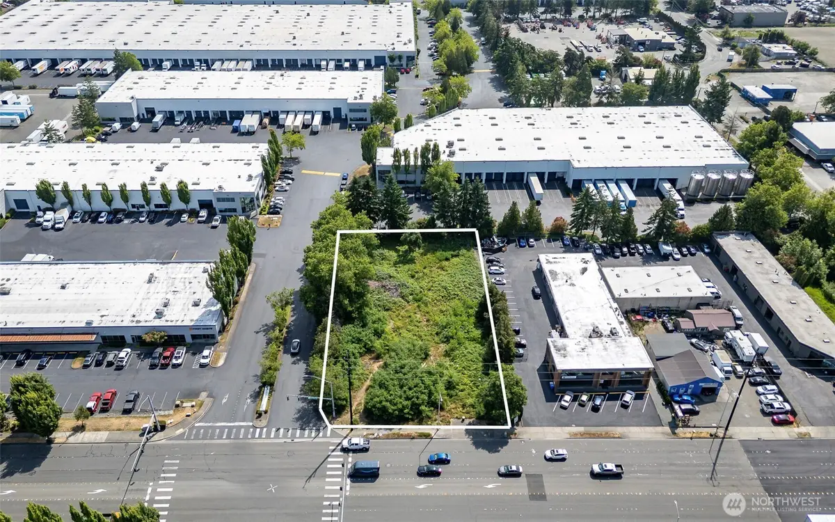 8425 S 216th Street, Kent, WA 98032 - #1