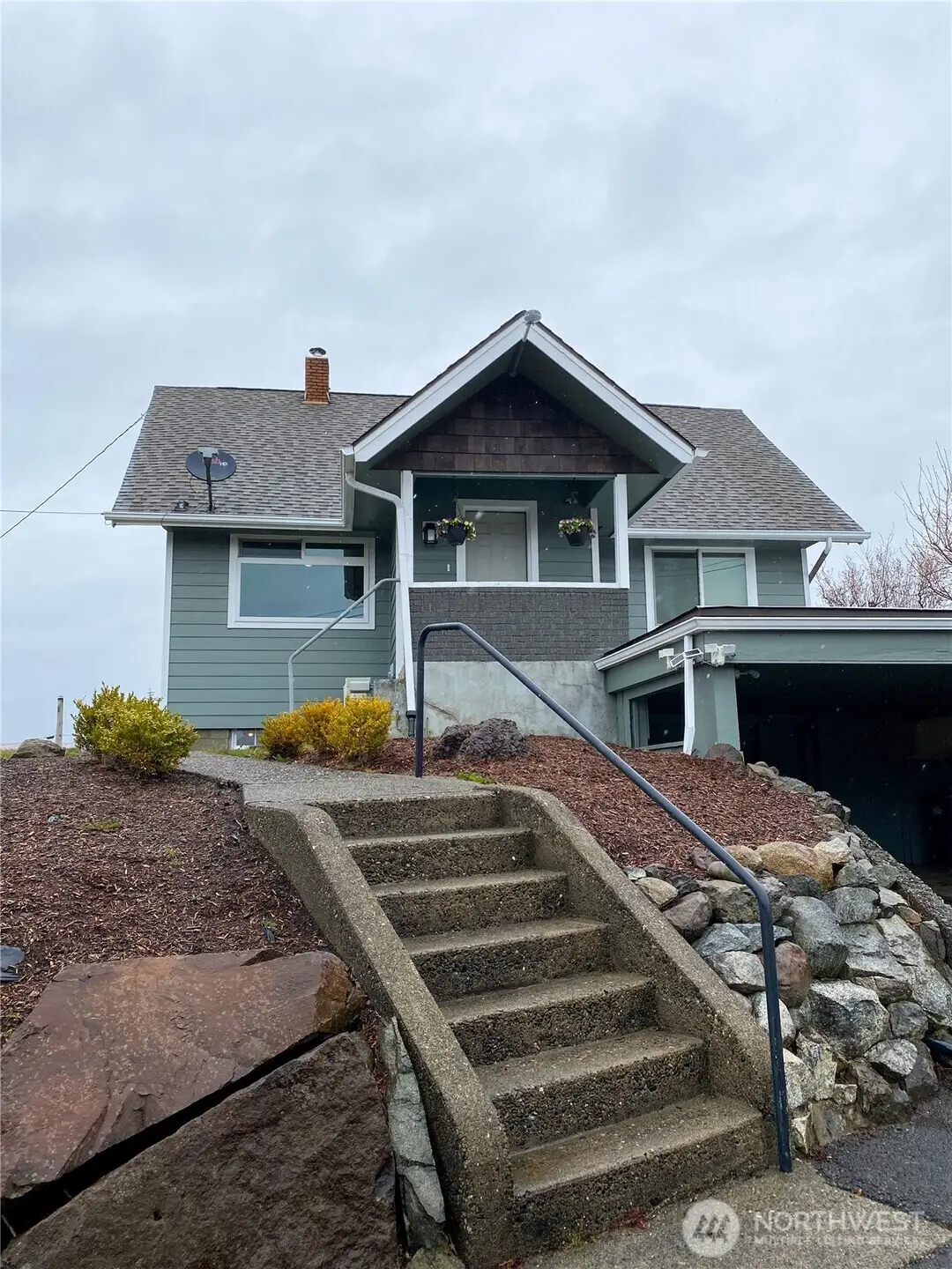 823 Broadway Avenue, South Bend, WA 98586 - #1