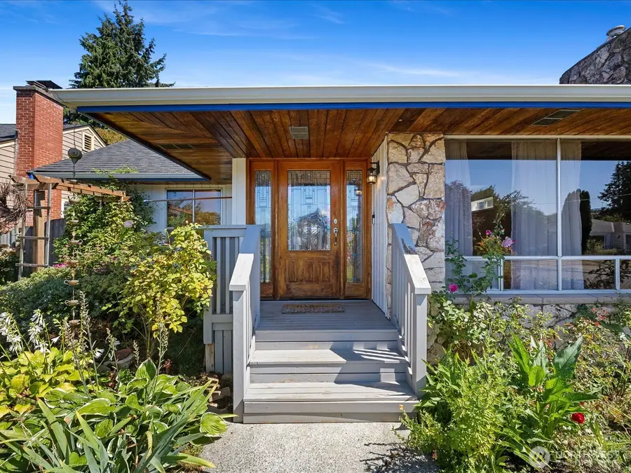 1035 Oakes Ave, Everett, WA 98201 - #3