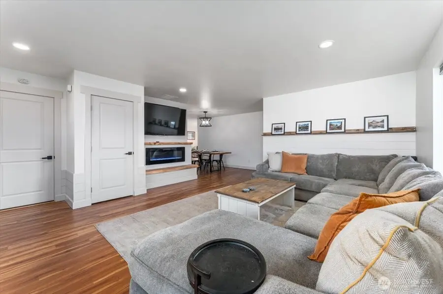 3949 NE Vista Del Rey Drive, East Wenatchee, WA 98802 - #3