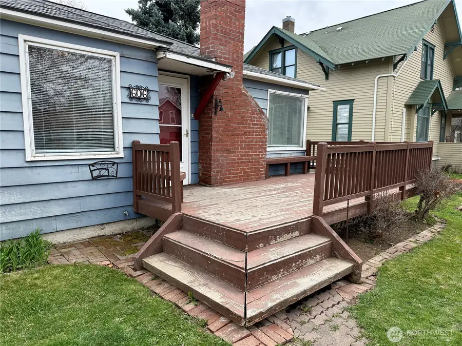 606 N Sprague Street, Ellensburg, WA 98926 - #3