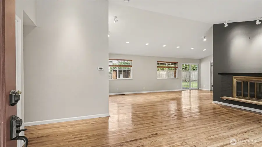 6201 Island Crest Way, Mercer Island, WA 98040 - #3