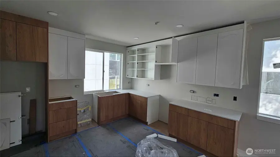 18002 10th Avenue Ne, Shoreline, WA 98155 - #3