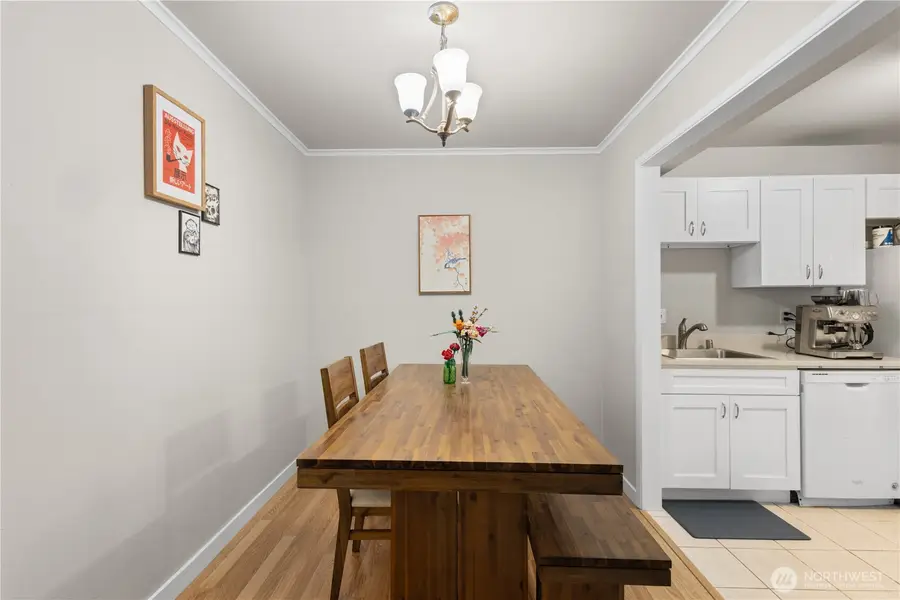 7930 SE 34th Street #203, Mercer Island, WA 98040 - #3