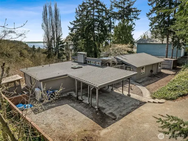 17220 Sylvester Road Sw, Normandy Park, WA 98166