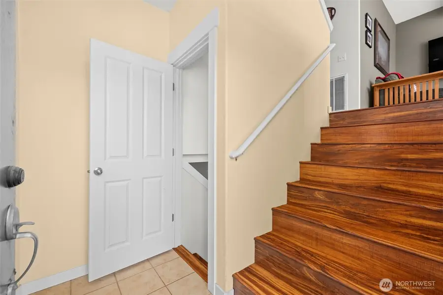 23120 SE Black Nugget Road #E1, Issaquah, WA 98029 - #3