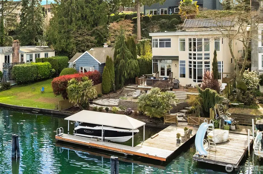 8418 Island Drive S, Seattle, WA 98118 - #2