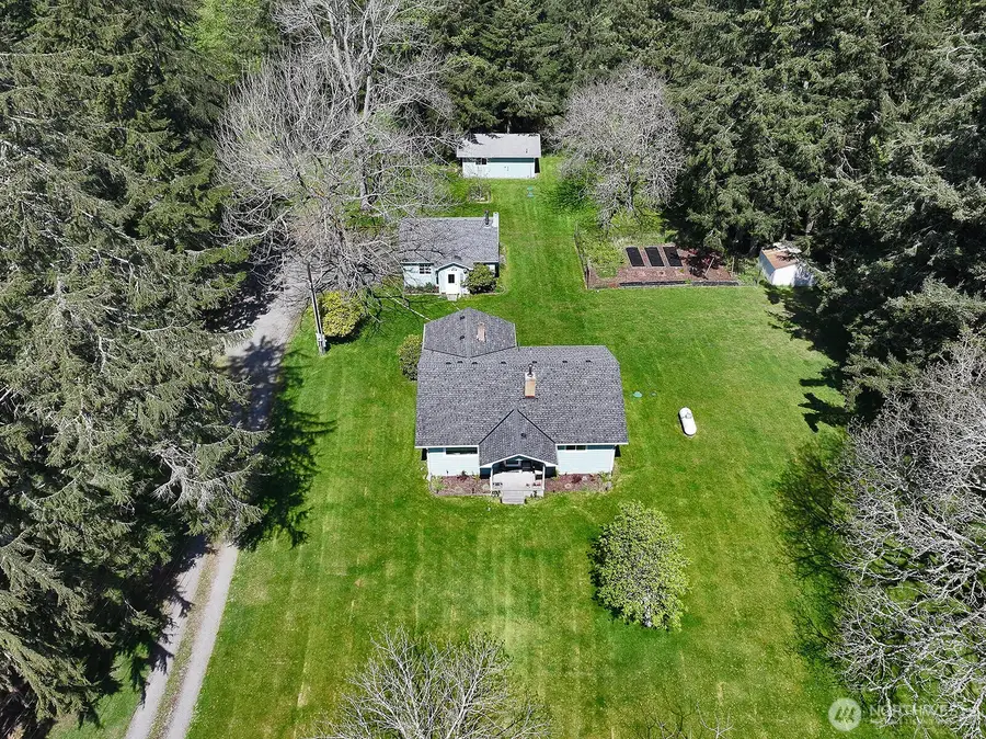 397 Lagoon Point Road, Greenbank, WA 98253 - #2