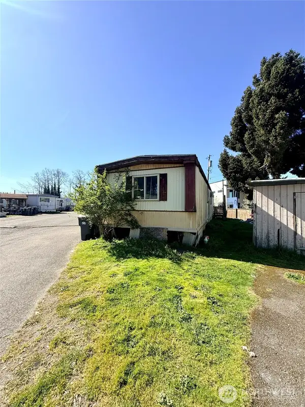 14818 Woodbrook Drive Se #30, Lakewood, WA 98439