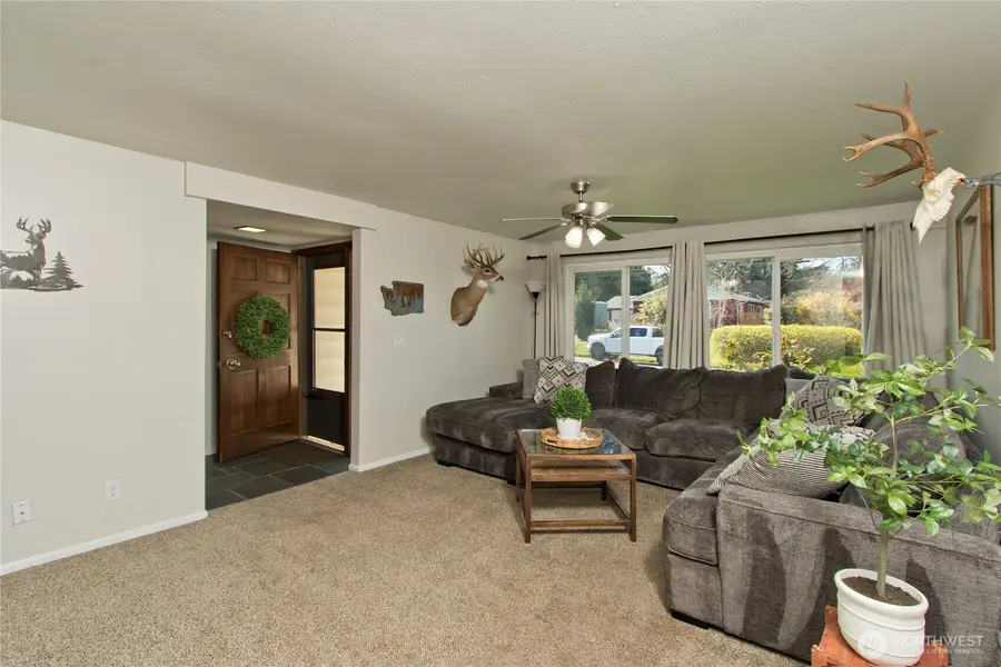 1867 Clovercrest Street, Enumclaw, WA 98022 - #2