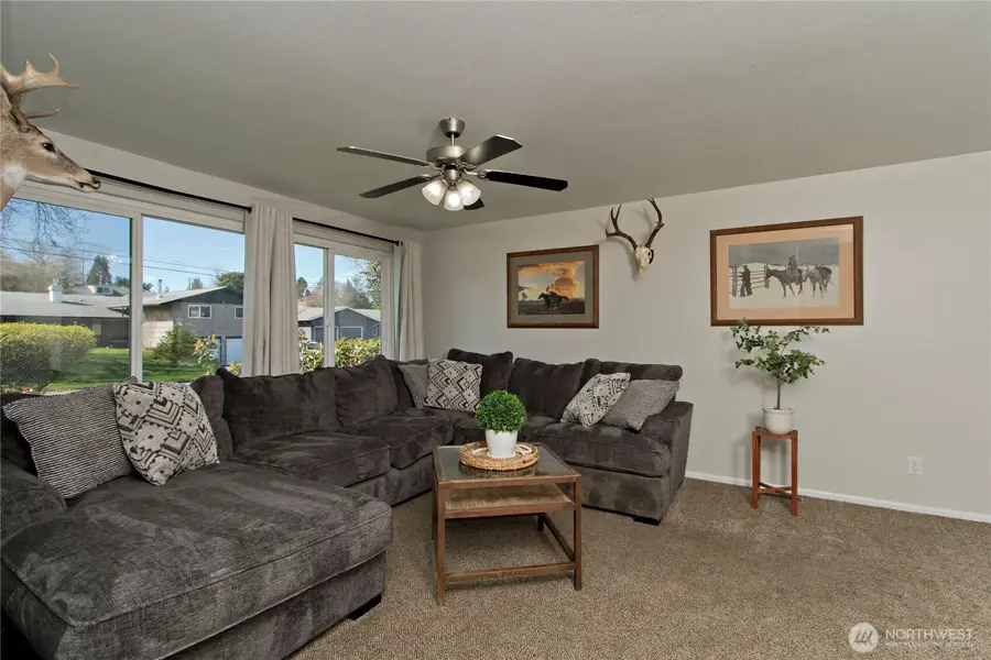 1867 Clovercrest Street, Enumclaw, WA 98022 - #3