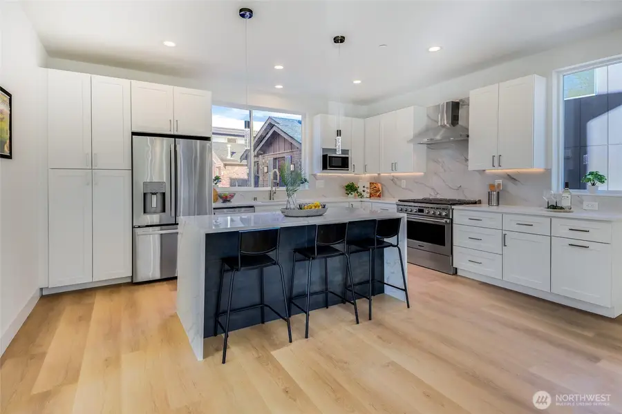 10630 E Riverside Dr, Bothell, WA 98011 - #3