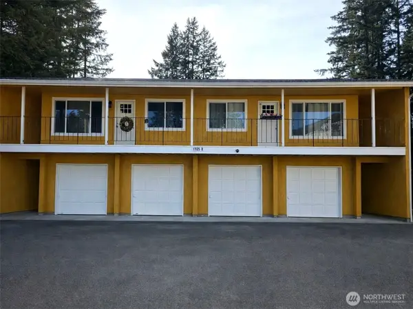 1125 N 13th Street #B, Shelton, WA 98584