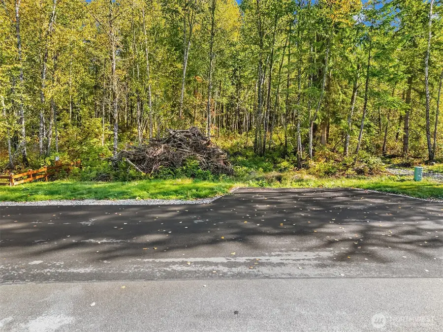 11409 115th Avenue Ne #2, Lake Stevens, WA 98258 - #3