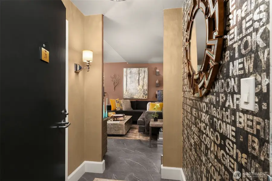 1105 Spring St #211, Seattle, WA 98104 - #3