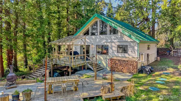 1525 Columbia Vista Drive, Point Roberts, WA 98281