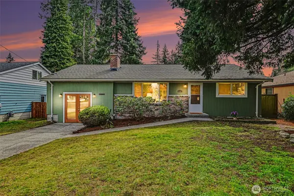 819 NE 180th Street, Shoreline, WA 98155