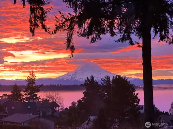 1130 Queets Drive, Fox Island, WA 98333