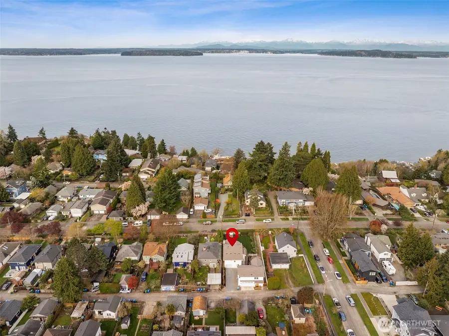 6010 49th Avenue Sw, Seattle, WA 98136 - #3