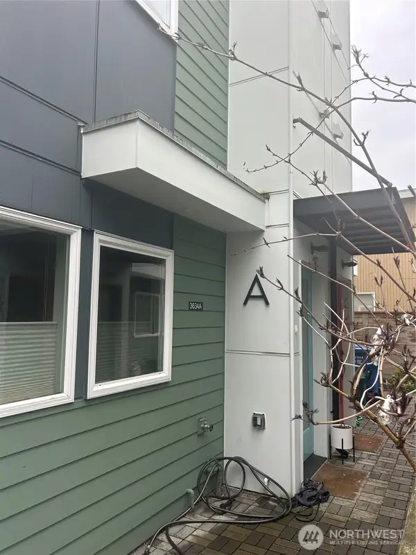 3634 S 36th Avenue #A, Seattle, WA 98144