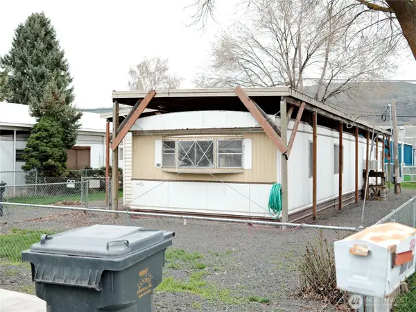 305 Burdin Boulevard, Grand Coulee, WA 99133