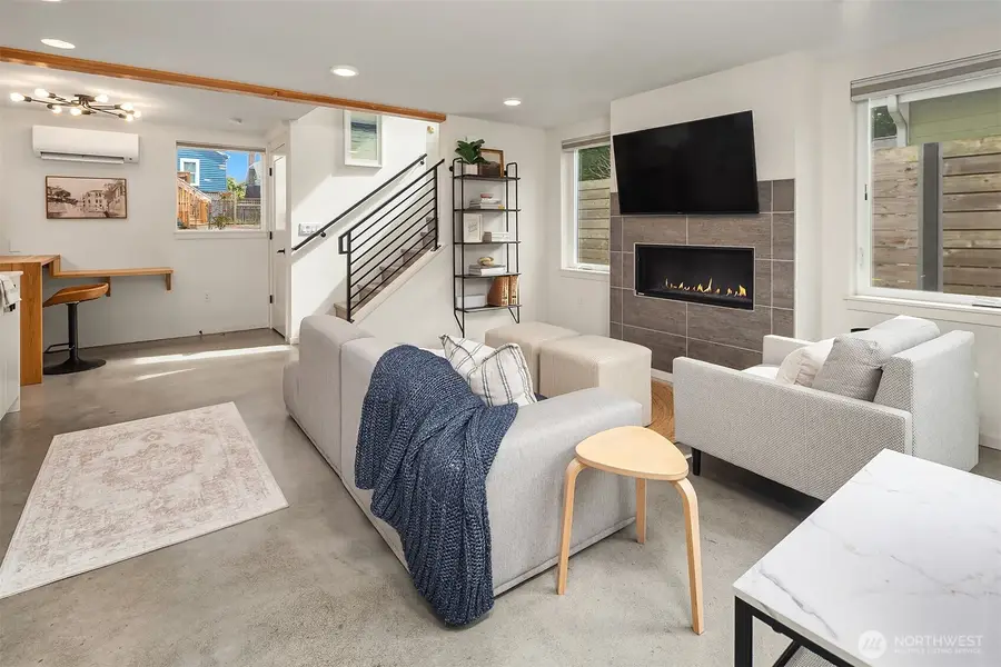 411 NE 80th Street, Seattle, WA 98115 - #3