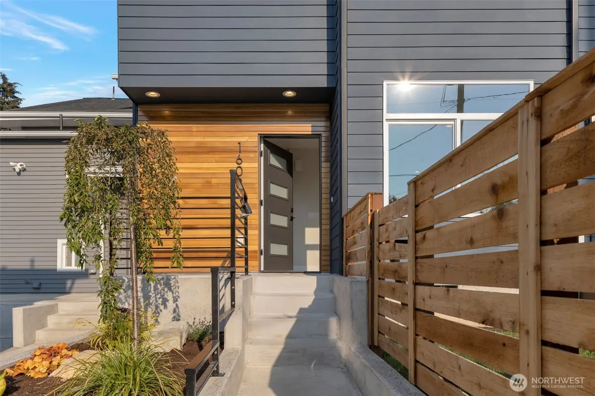 1603 SW Kenyon Street #B, Seattle, WA 98106 - #1