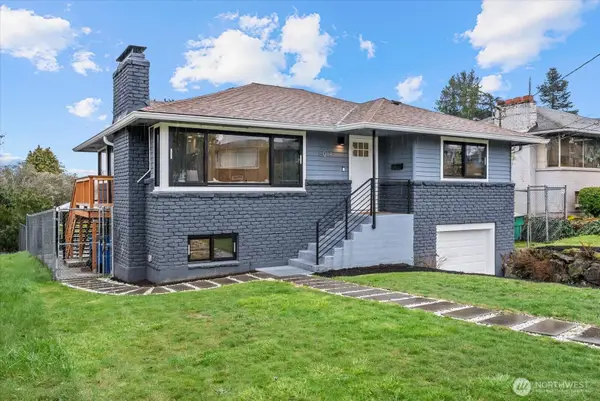 6014 31st Avenue S, Seattle, WA 98108