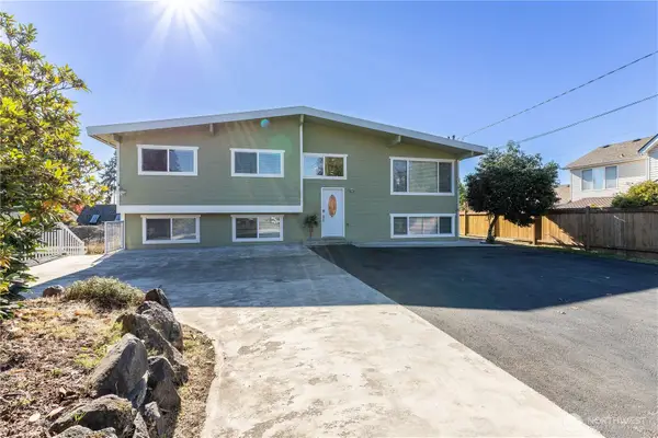 3905 NE 6th Street, Renton, WA 98056