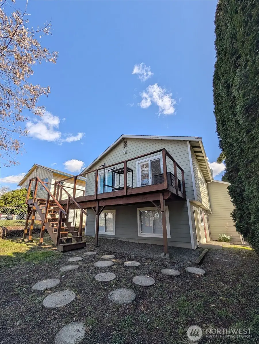 10341 Stone Avenue N, Seattle, WA 98133 - #2