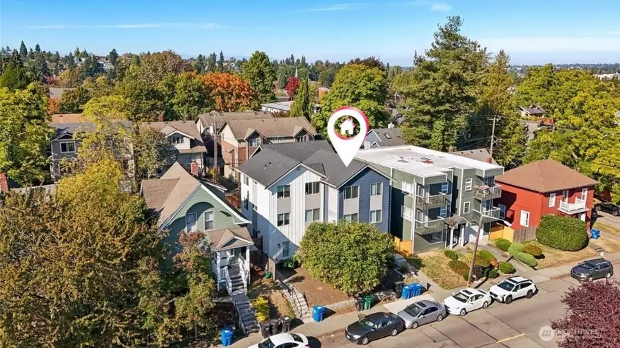 5257 Brooklyn Avenue Ne, Seattle, WA 98105 - #2