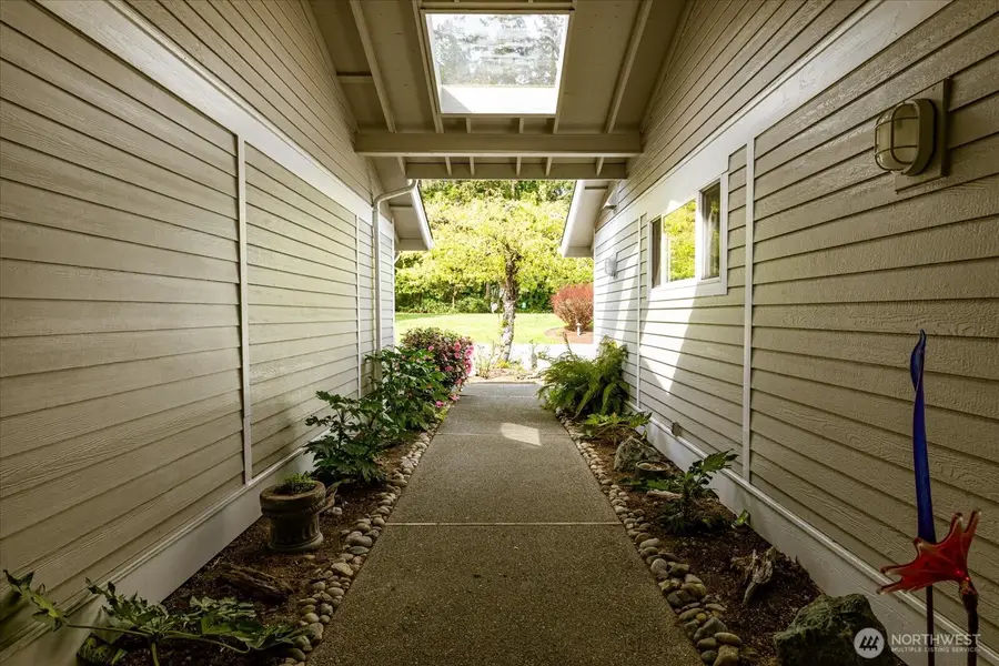 2418 James Place #402, Langley, WA 98260 - #3