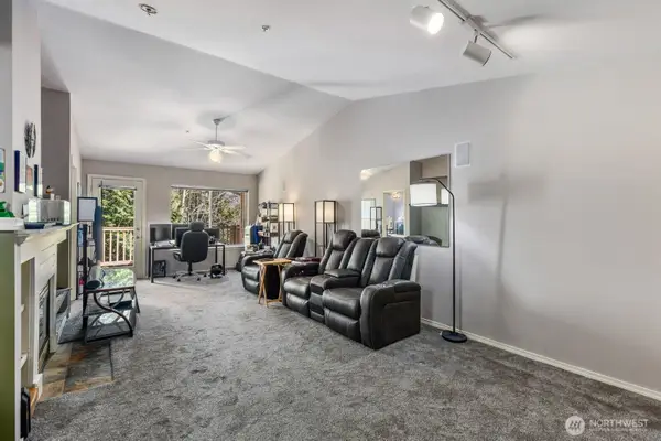 11501 7th Avenue W #CC302, Everett, WA 98204