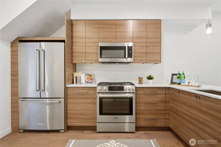 7433 4th Avenue Ne, Seattle, WA 98115 - #3