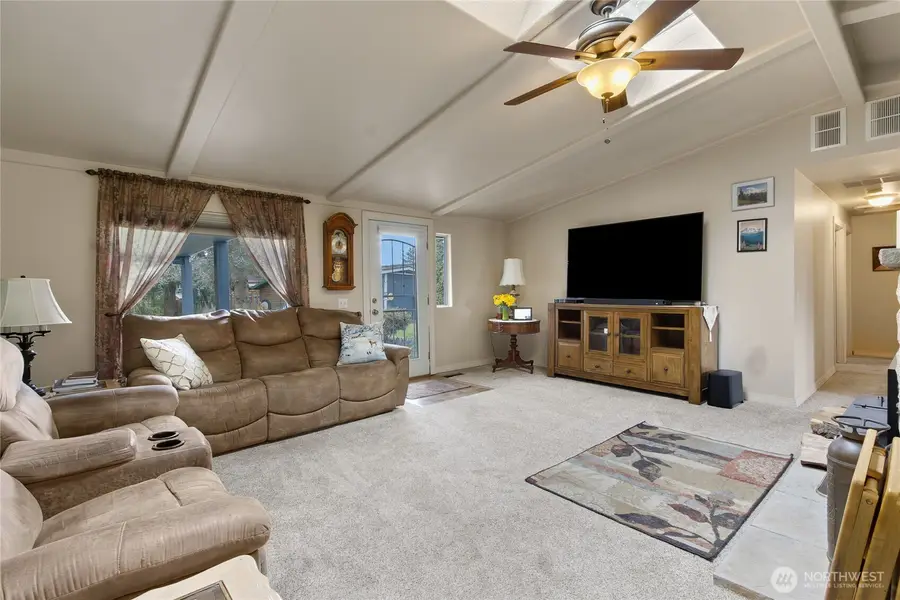 2124 Firland Drive, Puyallup, WA 98371 - #3