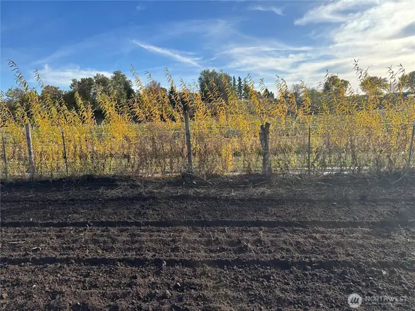 411 SW 12th #6, College Place, WA 99324