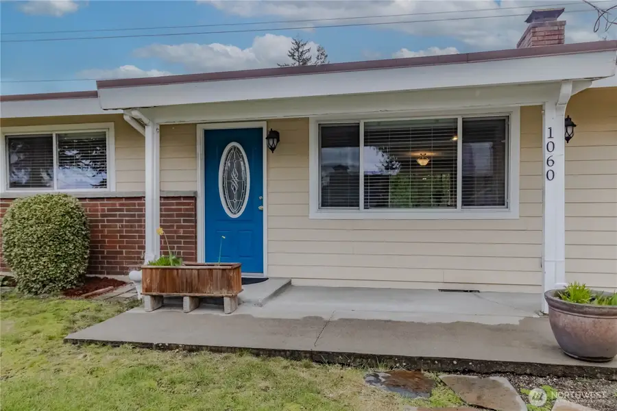 1060 Lynnwood Avenue Ne, Renton, WA 98056 - #2